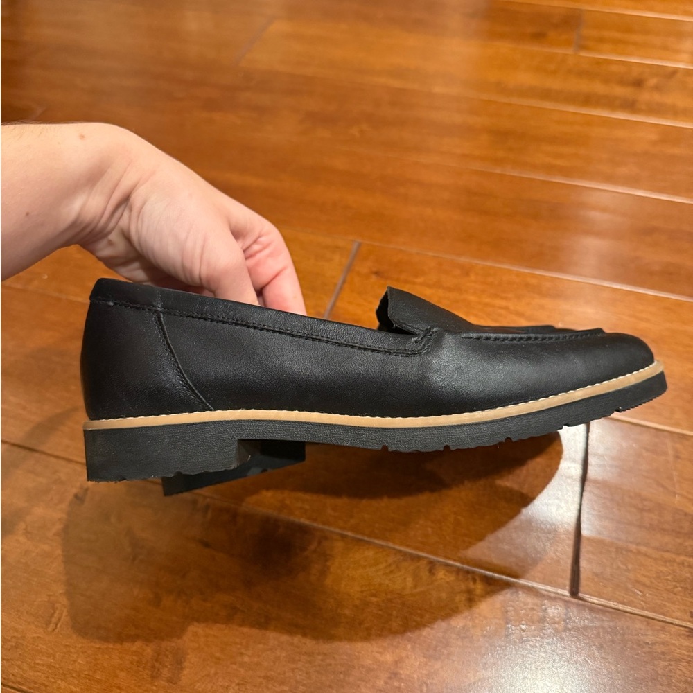 Aldo Women's Classic Black Loafers - Picture 5 of 7